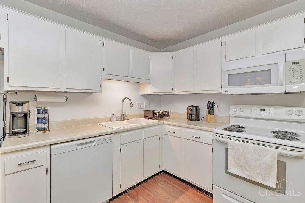 541 Davis Road, Unit 12 Cincinnati, OH 45255 - Photo 9 of 24 Gallery Image 9