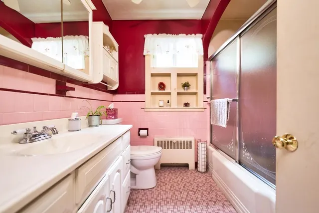 $649,000 | 896 Main Road, Tiverton, RI 02878