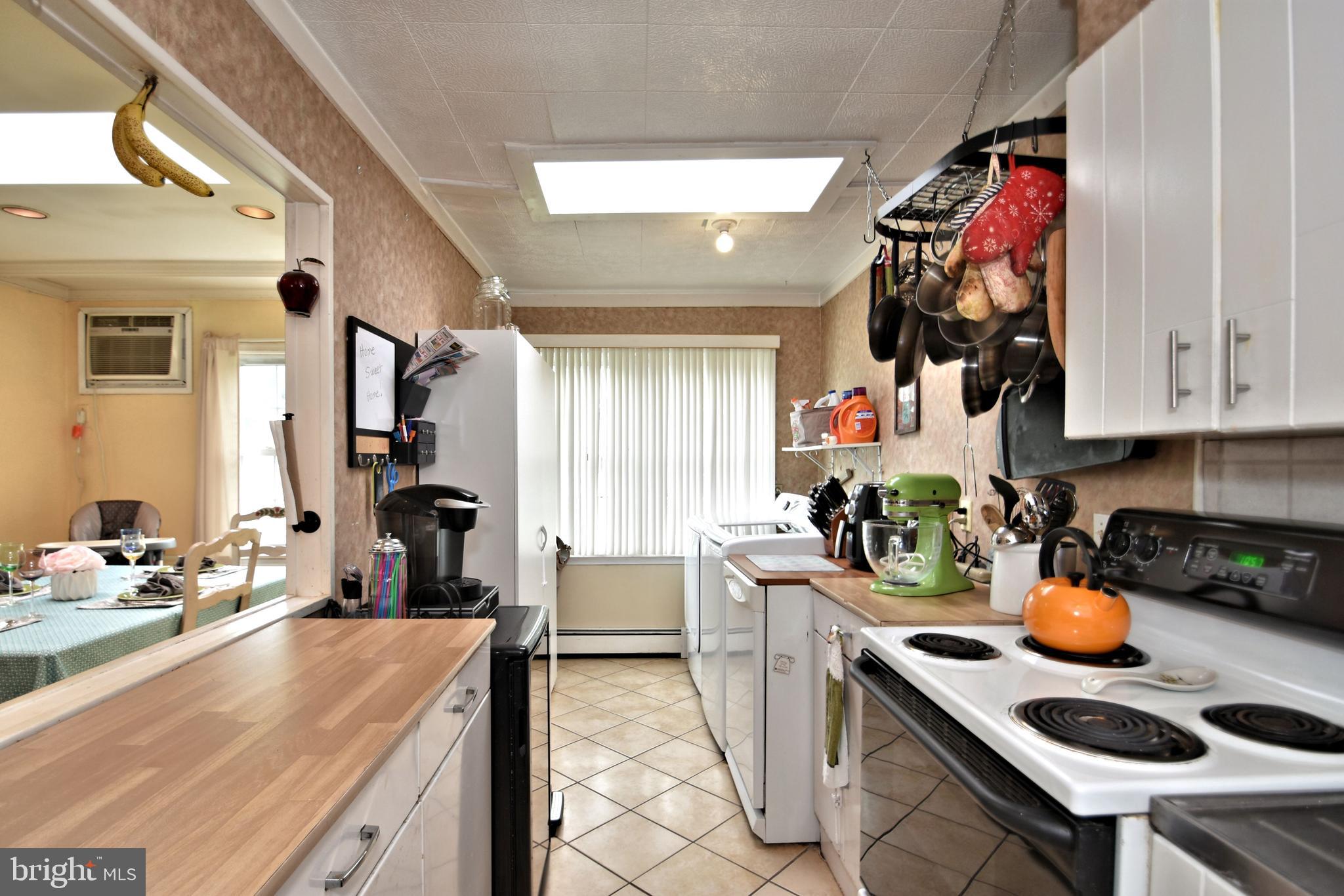 51 MacIntosh Road Levittown, PA 19056 - Photo 8 of 25 Kitchen