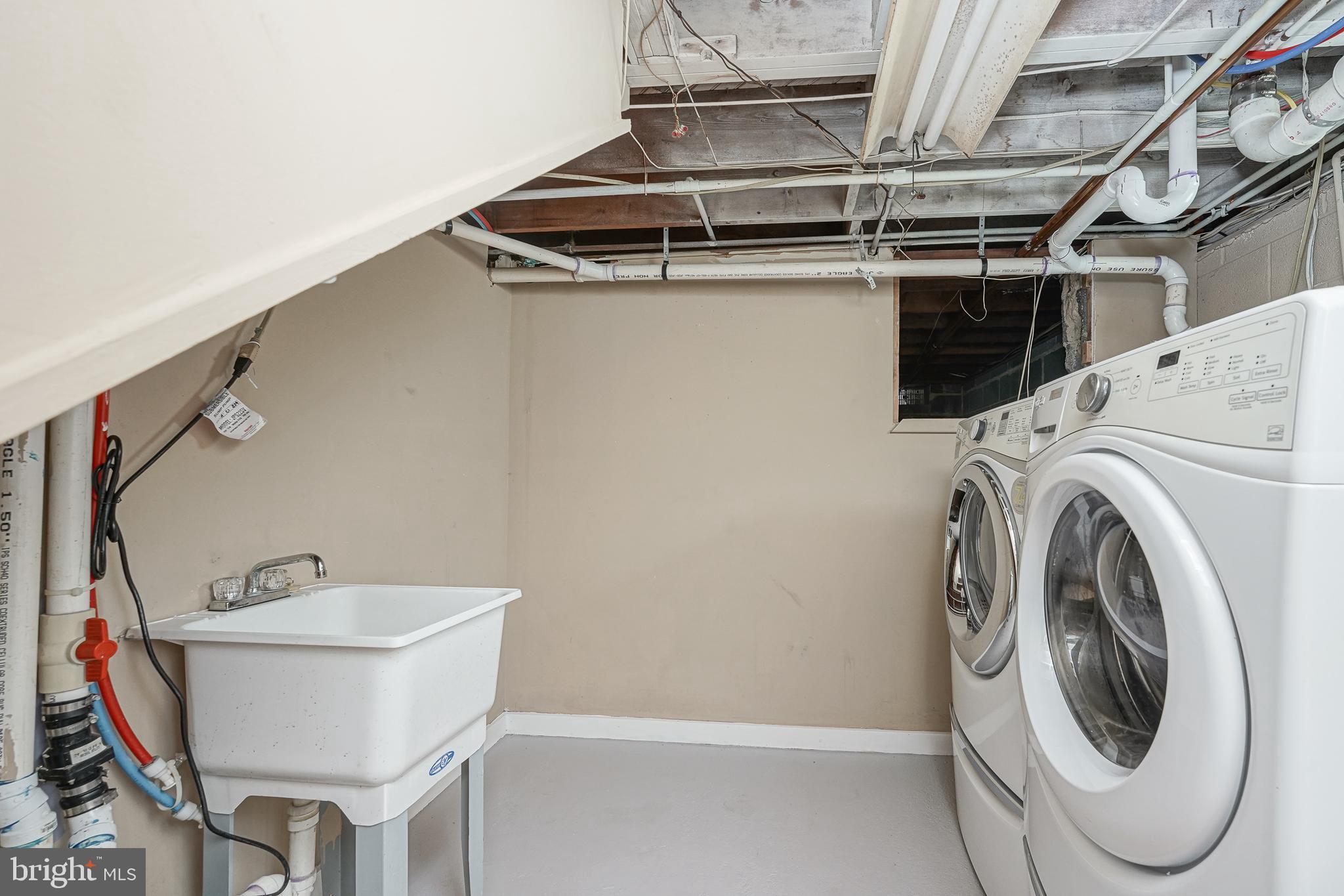 33 Bella Road Lumberton, NJ 08048 - Photo 39 of 65 Basement Laundry