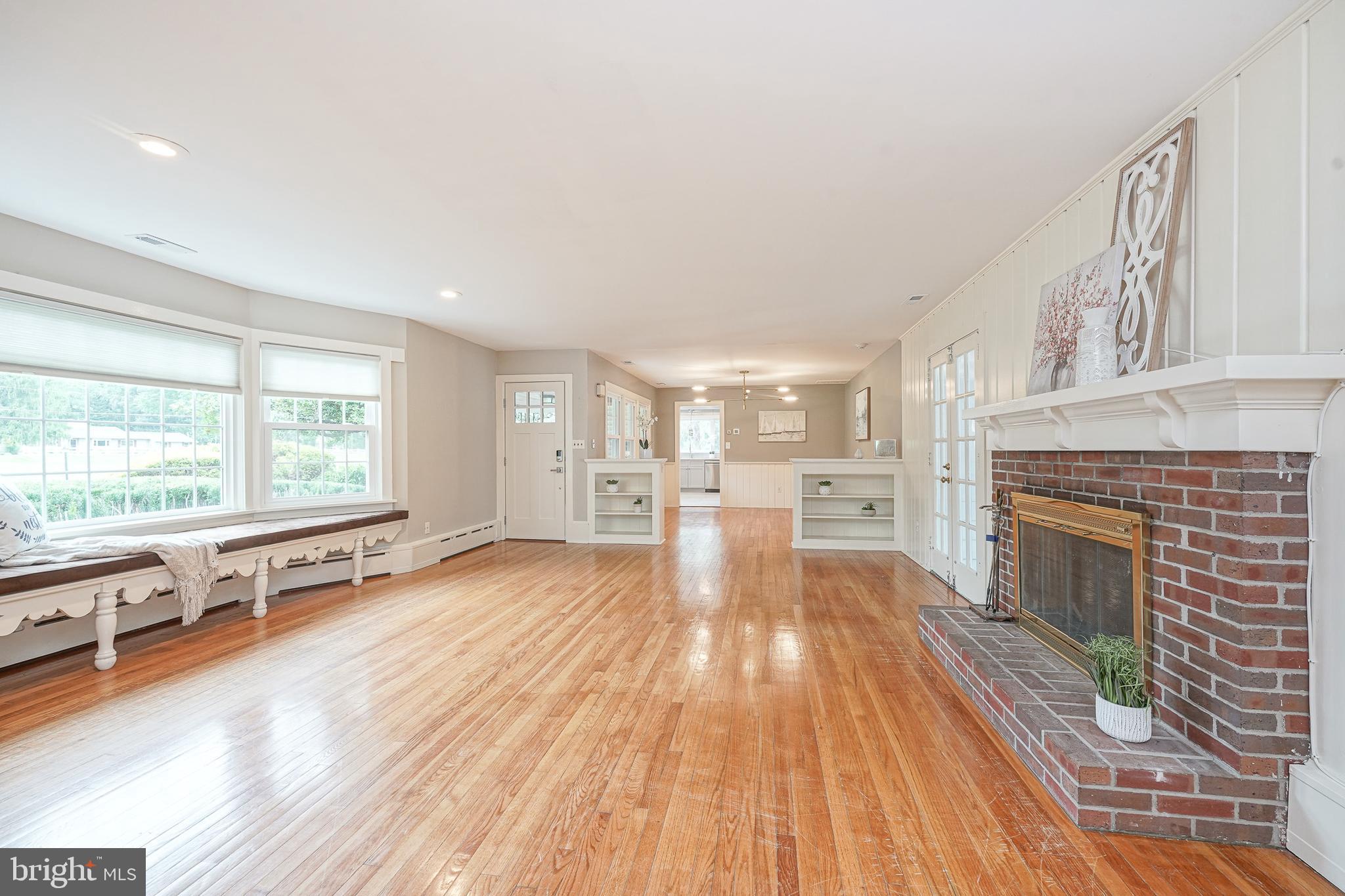 33 Bella Road Lumberton, NJ 08048 - Photo 4 of 65 Living Room leading to Dining Room