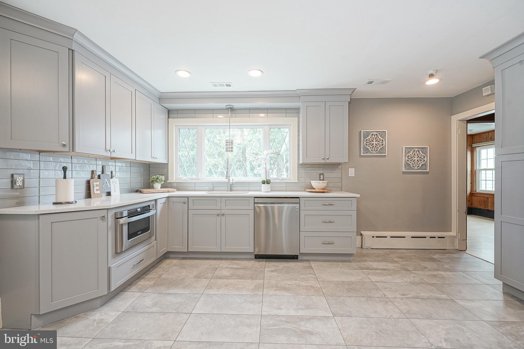 33 Bella Road Lumberton, NJ 08048 - Photo 9 of 65 Gorgeous New Kitchen