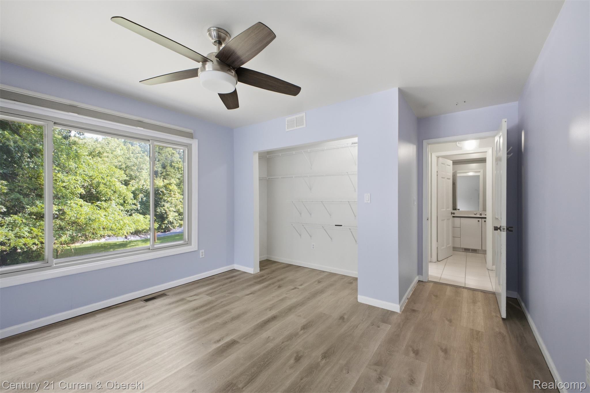 35903 Howard Road Farmington, MI 48331 - Photo 11 of 43 22.jpg