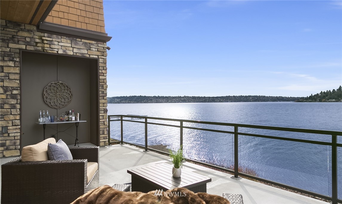 4217 Williams Avenue North Renton, WA 98056 - Photo 1 of 25 Gallery Image 1