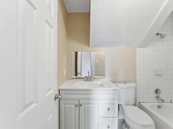 $2,450 | 464 Bass Road, Rockwall, TX 75032