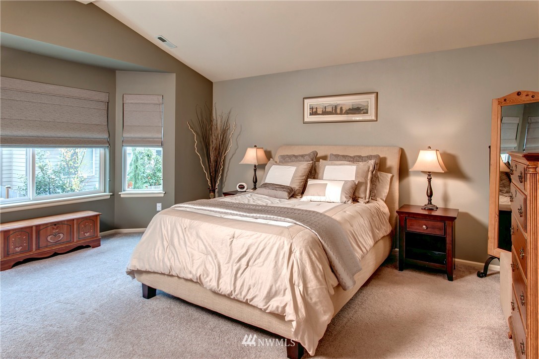 604 194th Place Southeast Bothell, WA 98012 - Photo 15 of 25 Gallery Image 15
