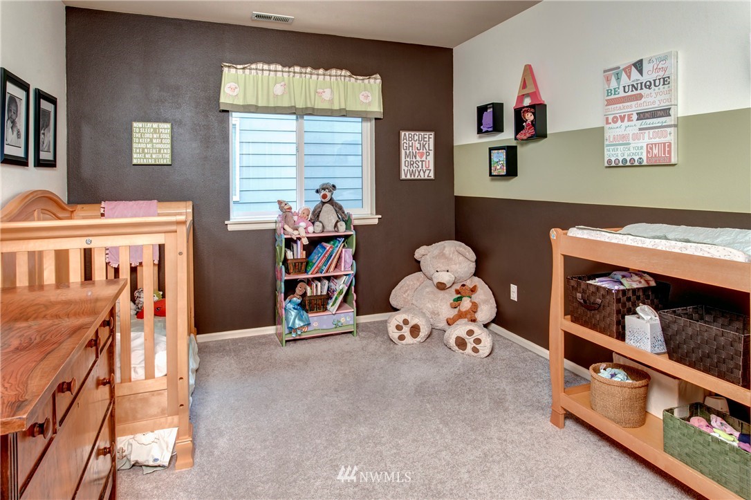 604 194th Place Southeast Bothell, WA 98012 - Photo 20 of 25 Gallery Image 20