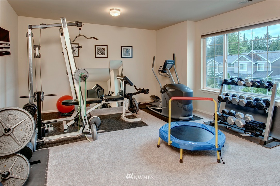 604 194th Place Southeast Bothell, WA 98012 - Photo 23 of 25 Gallery Image 23