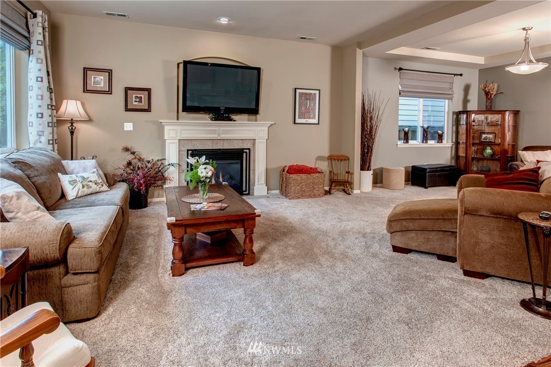 604 194th Place Southeast Bothell, WA 98012 - Photo 7 of 25 Gallery Image 7