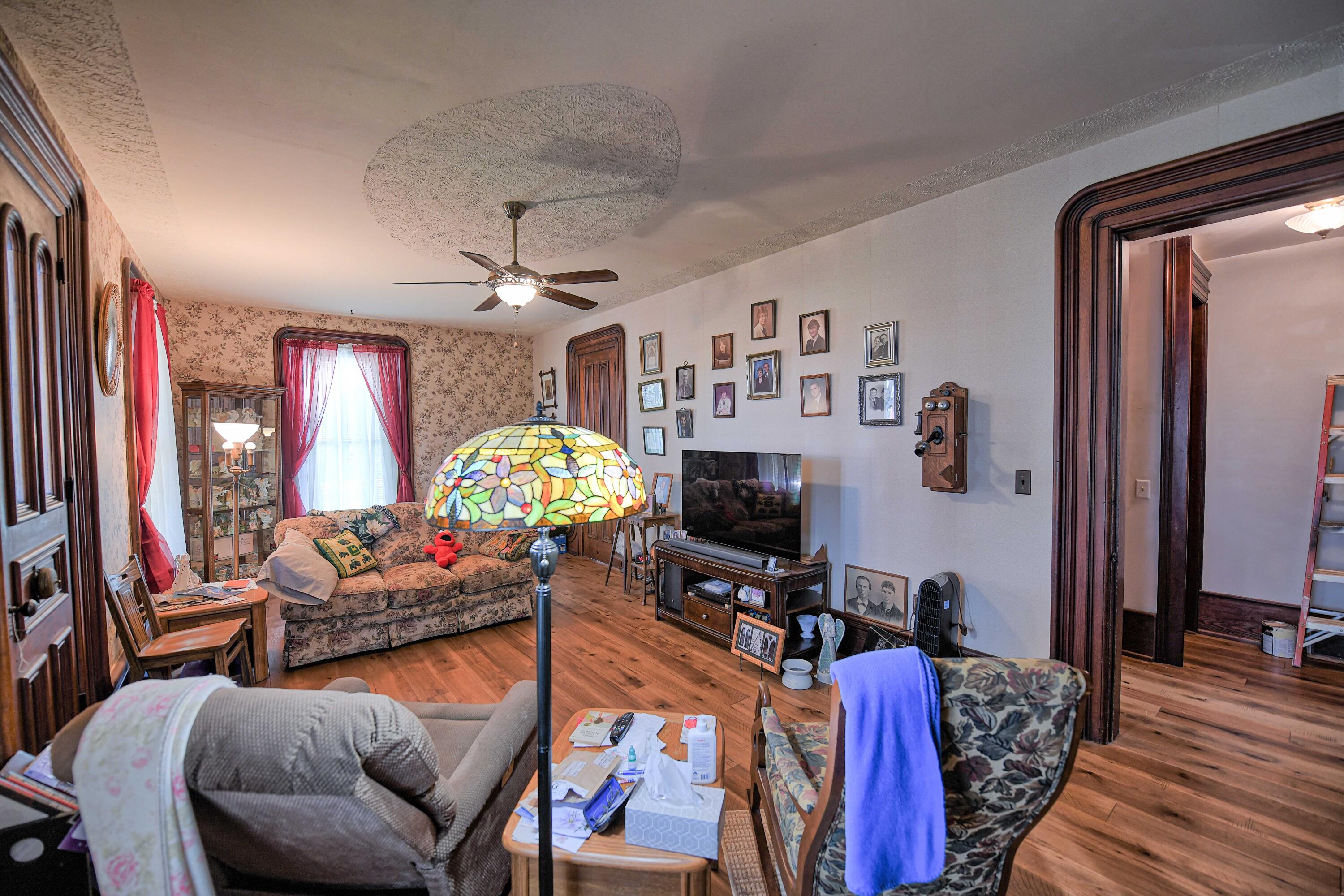 10099 Cutler Road Portland, MI 48875 - Photo 4 of 65 Living Room