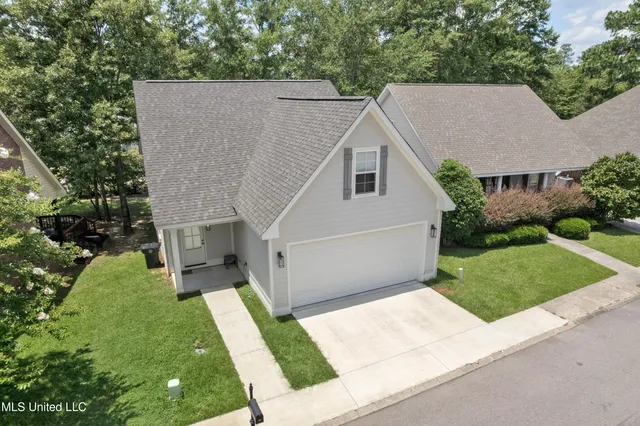 $269,999 | 46 Bridgefield Court, Hattiesburg, MS 39402