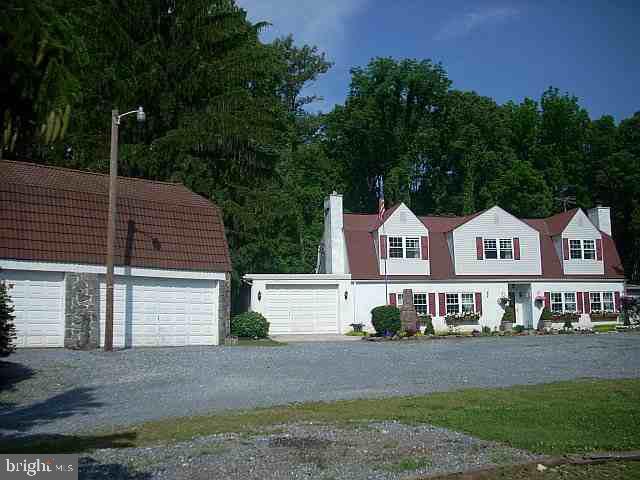 845 Locust Grove Road Middletown, PA 17057 - Photo 1 of 12 Gallery Image 1