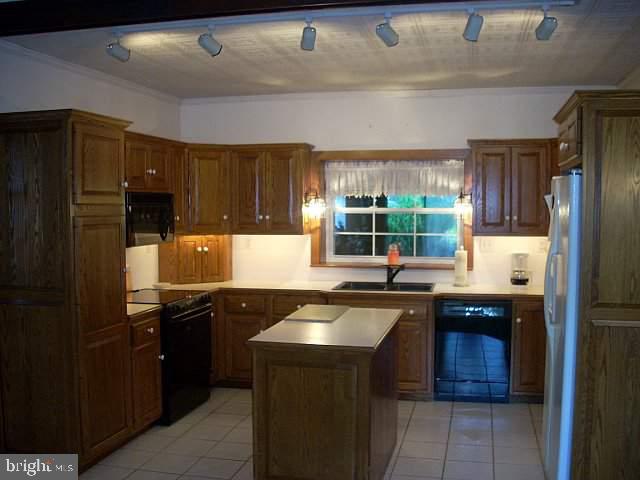 845 Locust Grove Road Middletown, PA 17057 - Photo 5 of 12 Gallery Image 5
