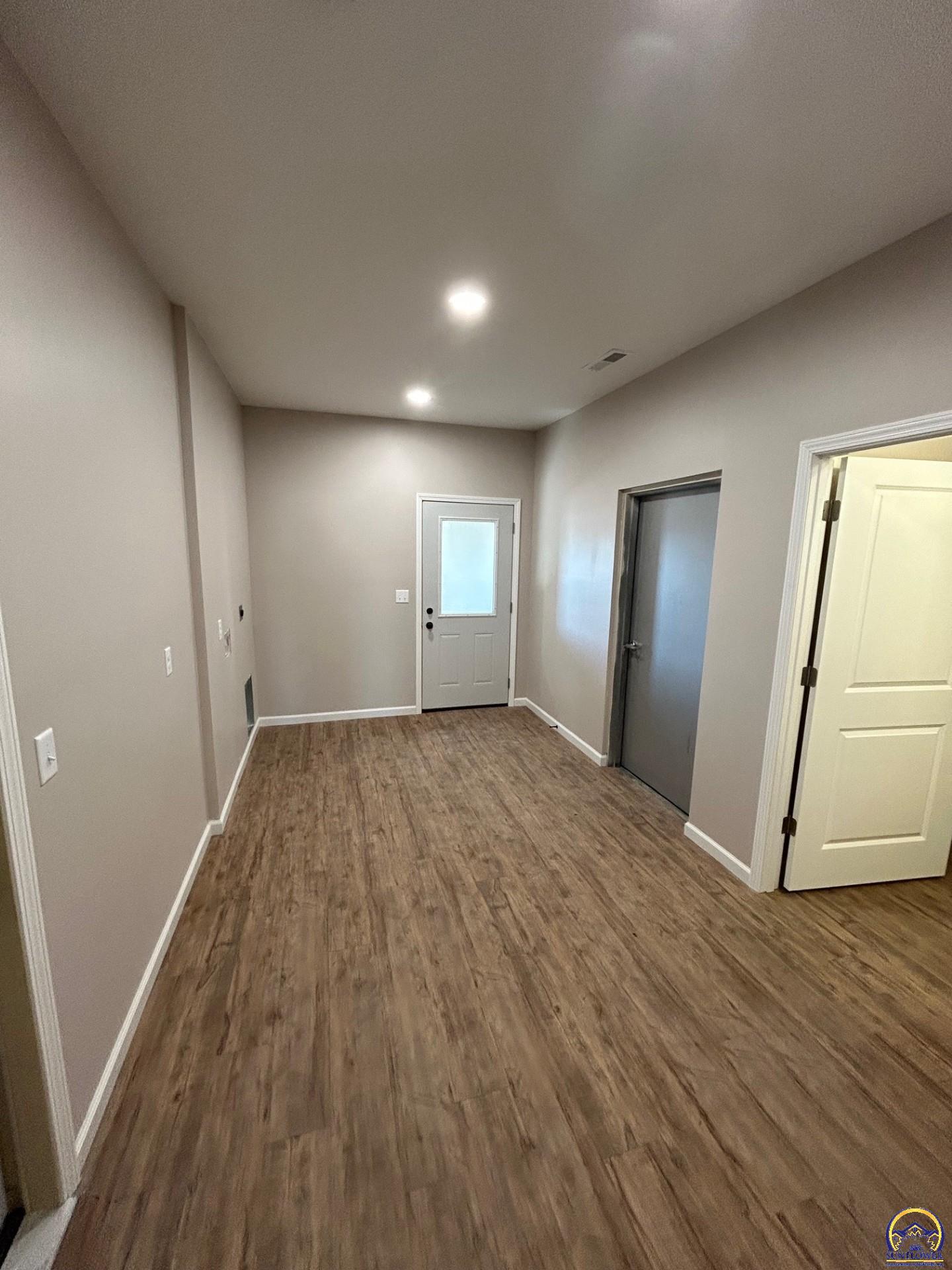 2113 Rd J7 Emporia, KS 66801 - Photo 12 of 15 Laundry Room