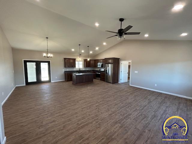 2113 Rd J7 Emporia, KS 66801 - Photo 4 of 15 Living Room