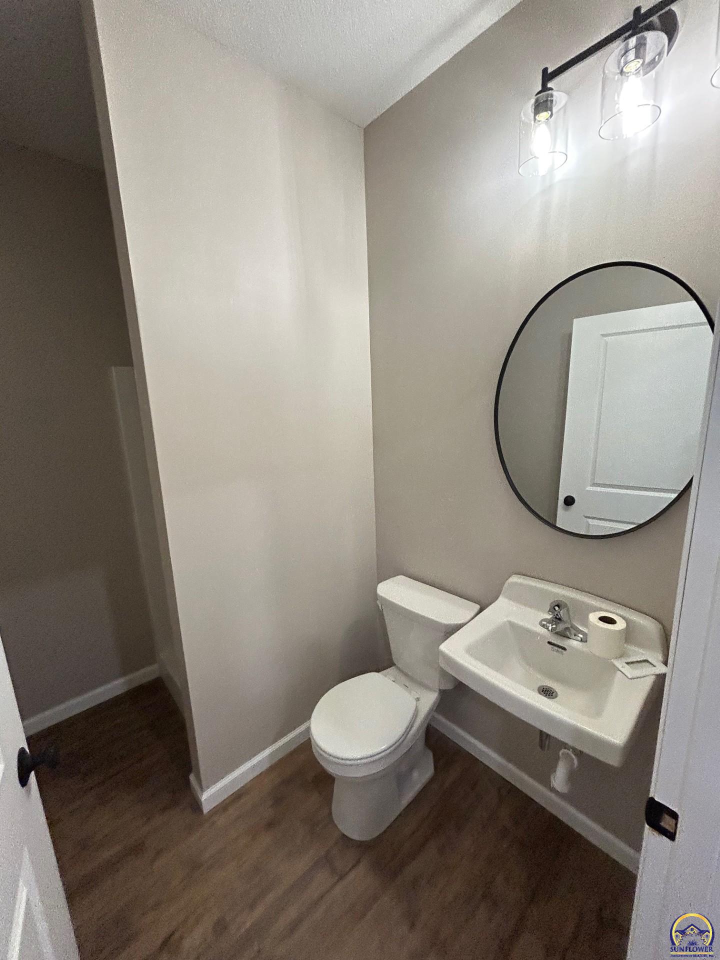 2113 Rd J7 Emporia, KS 66801 - Photo 9 of 15 Bathroom