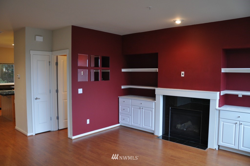 99 Cougar Ridge Road Northwest, Unit 1601 Issaquah, WA 98027 - Photo 5 of 17