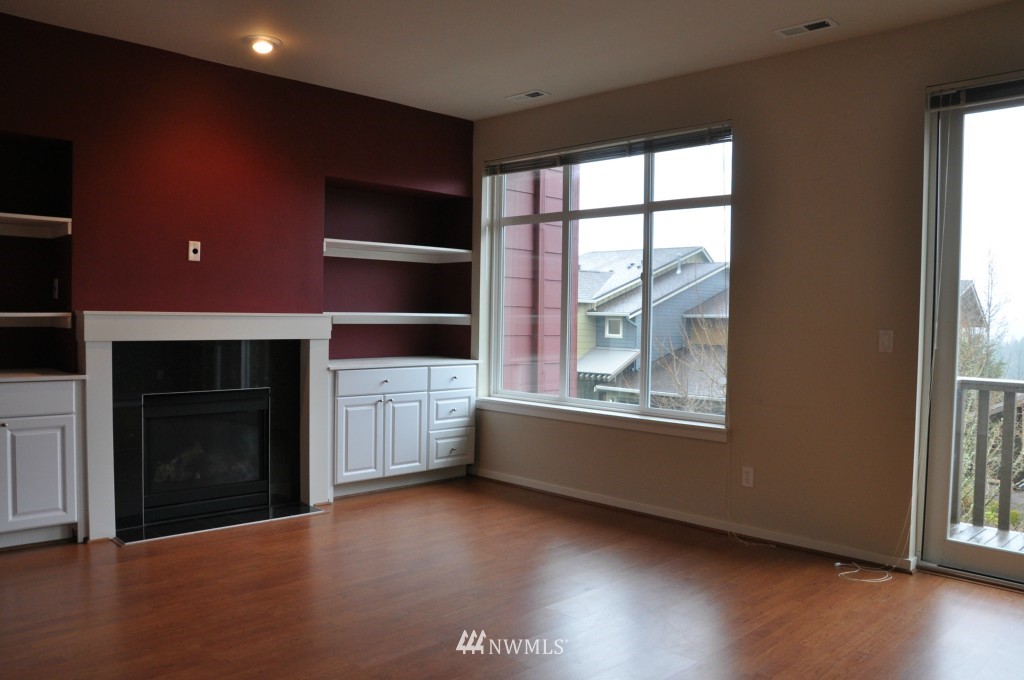 99 Cougar Ridge Road Northwest, Unit 1601 Issaquah, WA 98027 - Photo 6 of 17