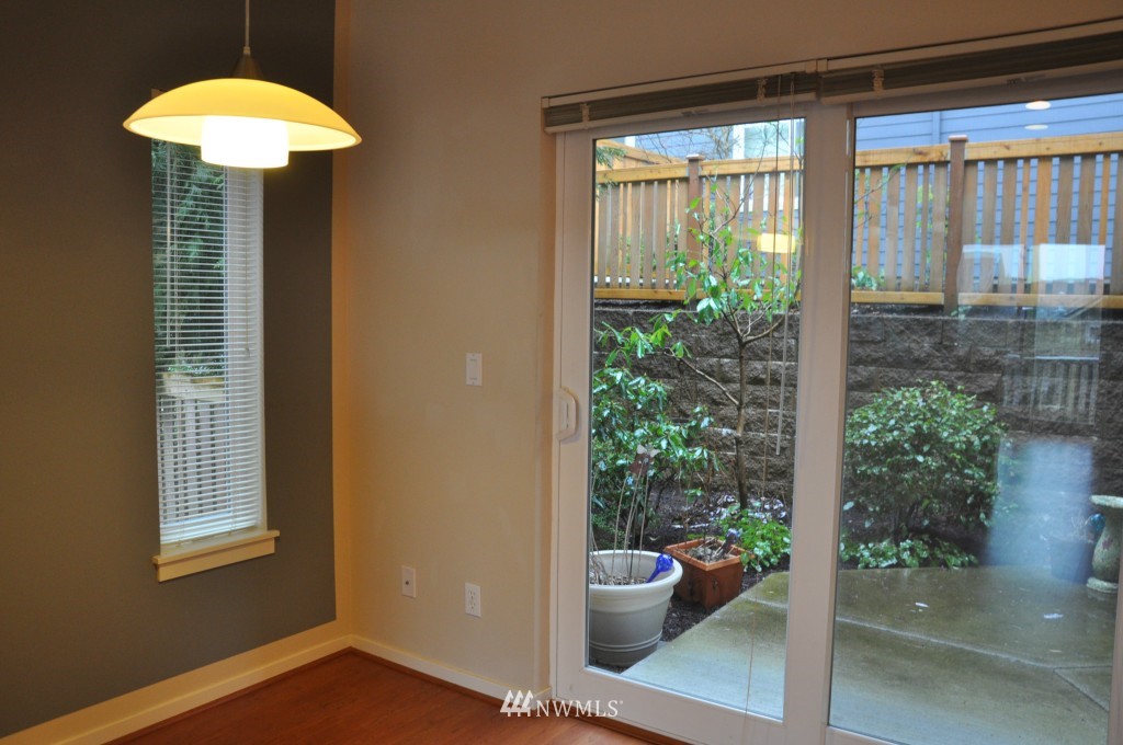 99 Cougar Ridge Road Northwest, Unit 1601 Issaquah, WA 98027 - Photo 7 of 17