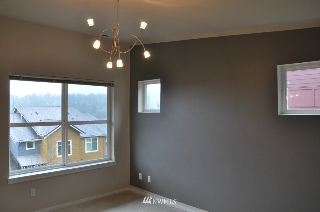 99 Cougar Ridge Road Northwest, Unit 1601 Issaquah, WA 98027 - Photo 10 of 17