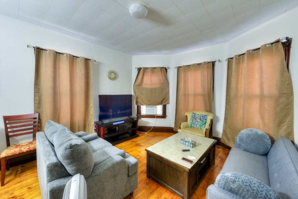71 Esther Street Worcester, MA 01607 - Photo 27 of 40