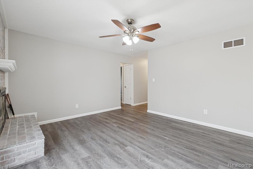 15635 Martinsville Road Belleville, MI 48111 - Photo 22 of 75