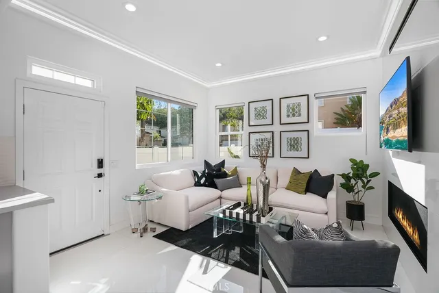 $975,000 | 199 Las Flores, Aliso Viejo, CA 92656