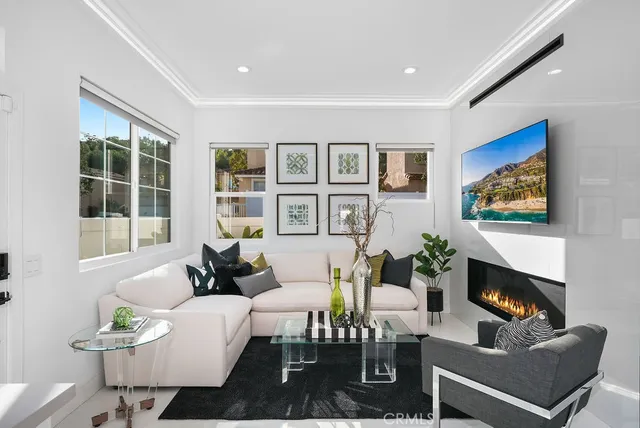 $975,000 | 199 Las Flores, Aliso Viejo, CA 92656