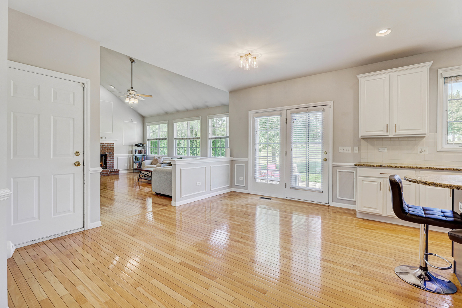 5587 Notting Hill Road Gurnee, IL 60031 - Photo 21 of 43