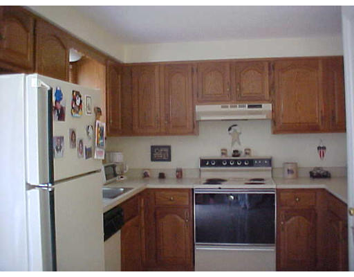 10 Eagle Drive, Unit 10 Douglas, MA 01516 - Photo 3 of 7