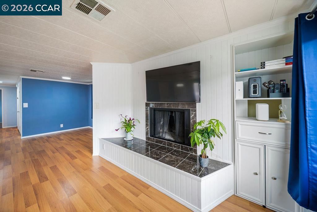 20 Terrace Drive Concord, CA 94518 - Photo 7 of 25
