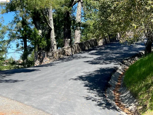$499,000 | 58 Zander Court, Orinda, CA 94563