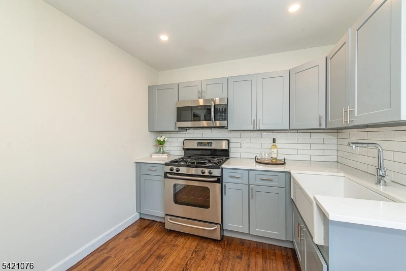 116 Franklin Street, Unit 2 Bloomfield, NJ 07003 - Photo 2 of 13