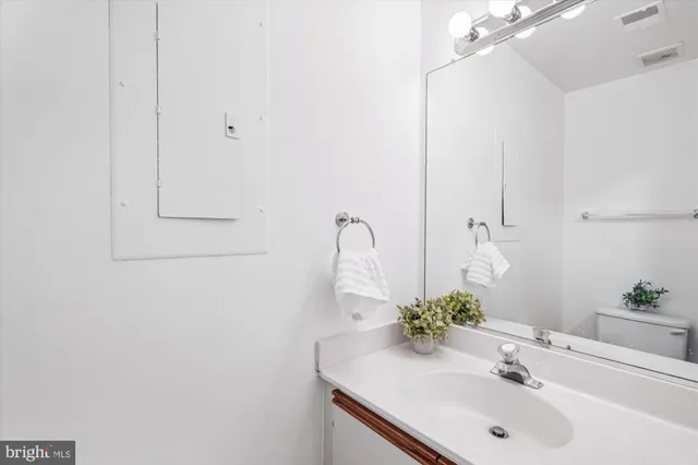 $369,000 | 986 Breakwater Drive, Annapolis, MD 21403