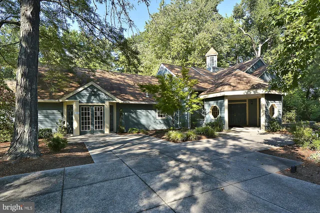 $369,000 | 986 Breakwater Drive, Annapolis, MD 21403