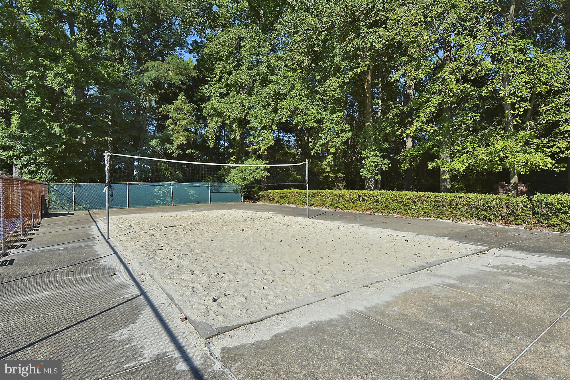 986 Breakwater Drive Annapolis, MD 21403 - Photo 27 of 31 a view of a backyard