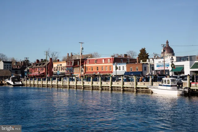 $369,000 | 986 Breakwater Drive, Annapolis, MD 21403