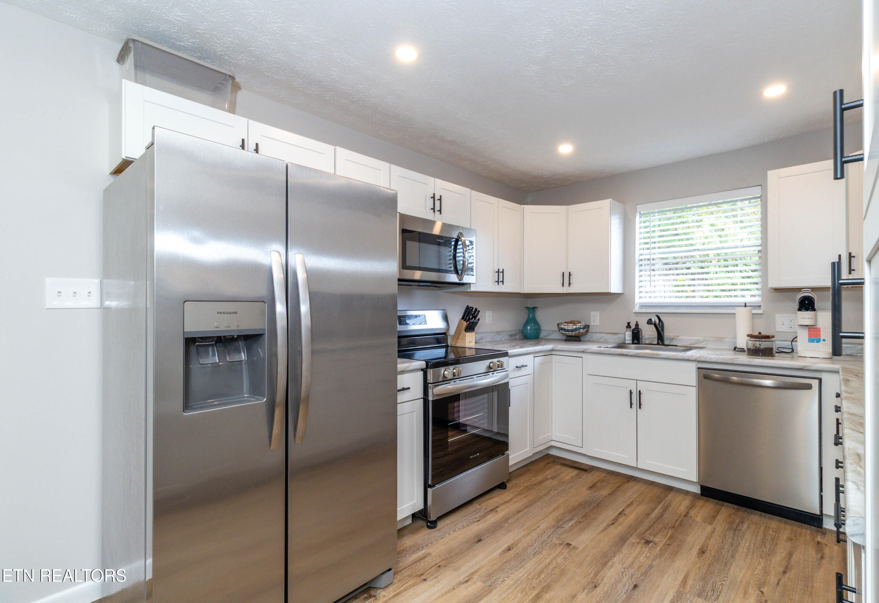 5524 Carter Road Knoxville, TN 37918 - Photo 9 of 57 1U6A5283