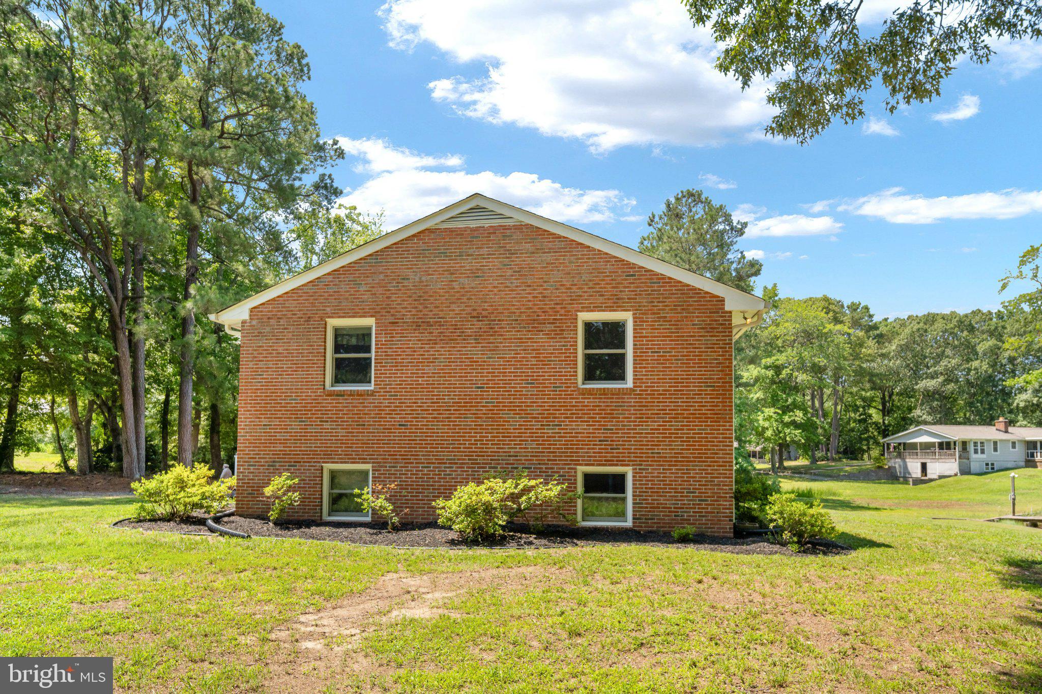 279 Harbor Drive Reedville, VA 22539 - Photo 69 of 97 ALL Brick home!