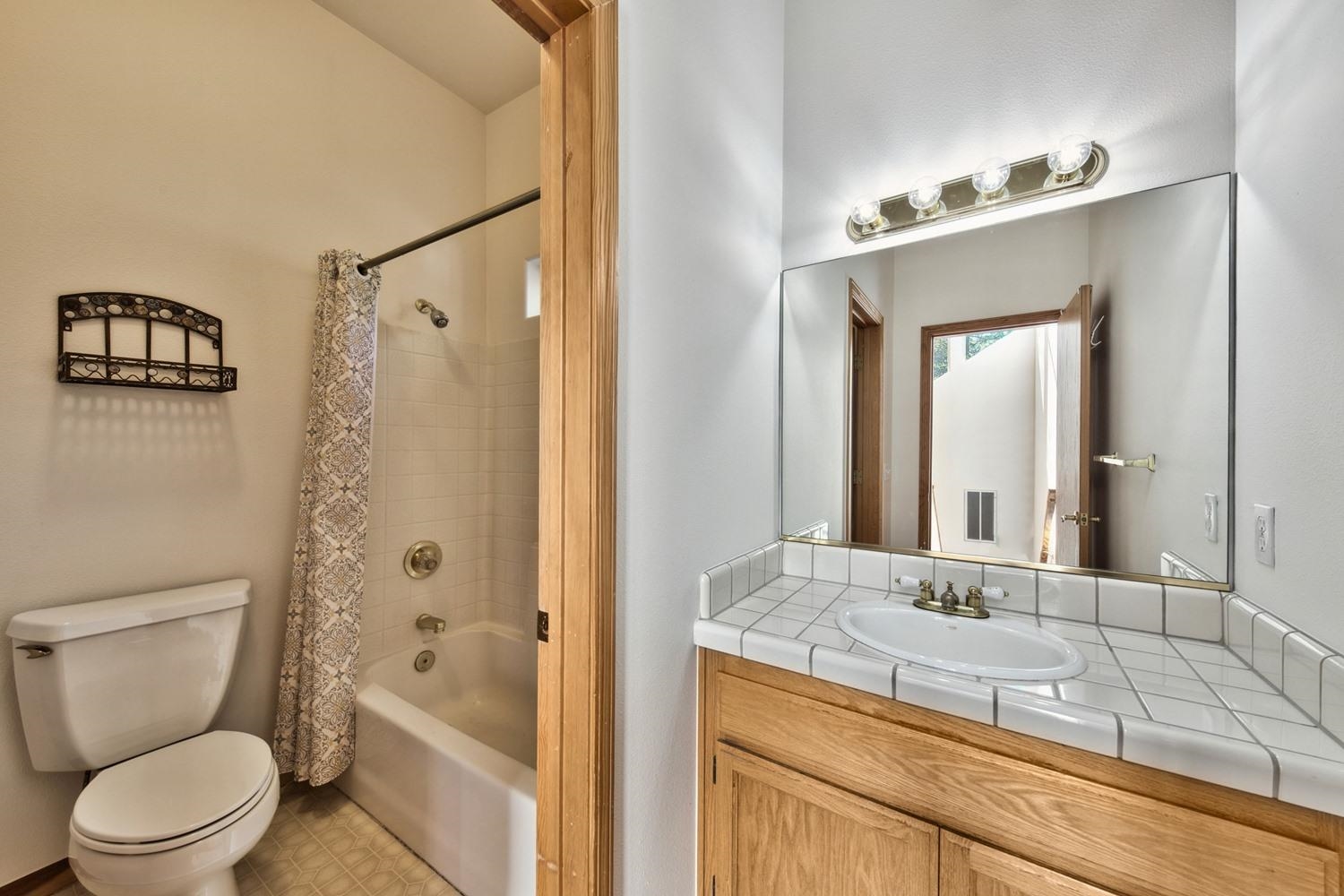 12064 Kitzbuhel Road Truckee, CA 96161 - Photo 16 of 21 Upstairs Hall bath