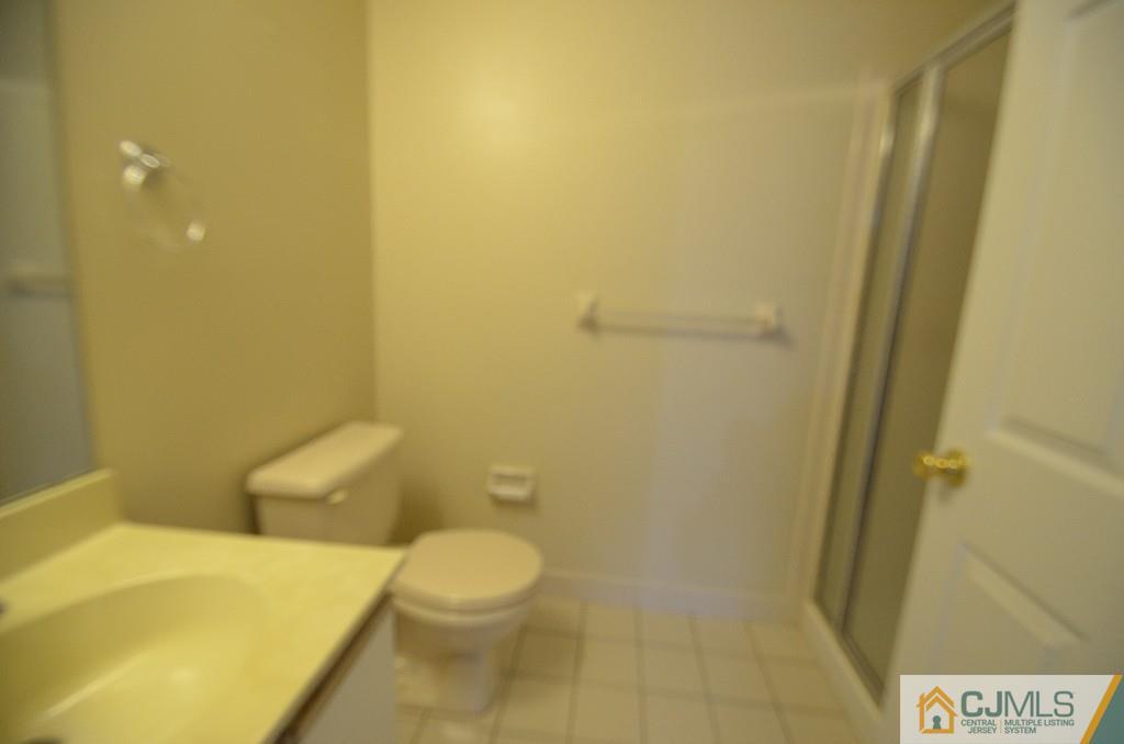 65 Inverness Drive Edison, NJ 08820 - Photo 11 of 12 Gallery Image 11