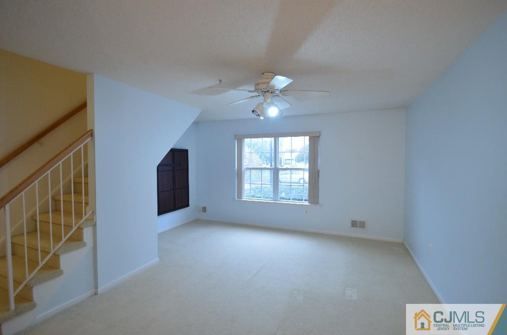 65 Inverness Drive Edison, NJ 08820 - Photo 4 of 12 Gallery Image 4