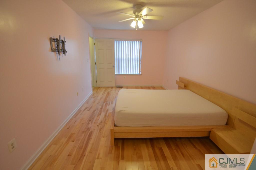65 Inverness Drive Edison, NJ 08820 - Photo 7 of 12 Gallery Image 7