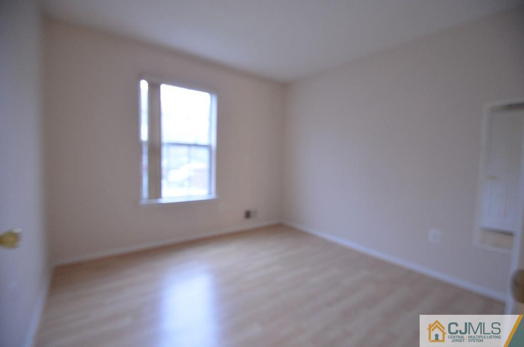 65 Inverness Drive Edison, NJ 08820 - Photo 9 of 12 Gallery Image 9