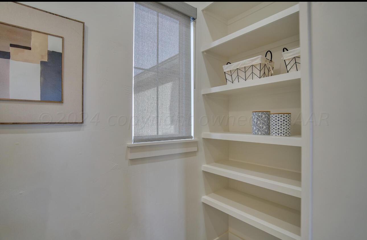 19181 Buck Springs Road Amarillo, TX 79119 - Photo 45 of 86 Pantry