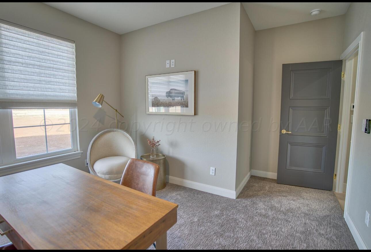 19181 Buck Springs Road Amarillo, TX 79119 - Photo 56 of 86 a living room with furniture