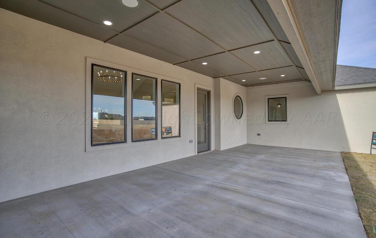 19181 Buck Springs Road Amarillo, TX 79119 - Photo 80 of 86 a view of an empty room with a window