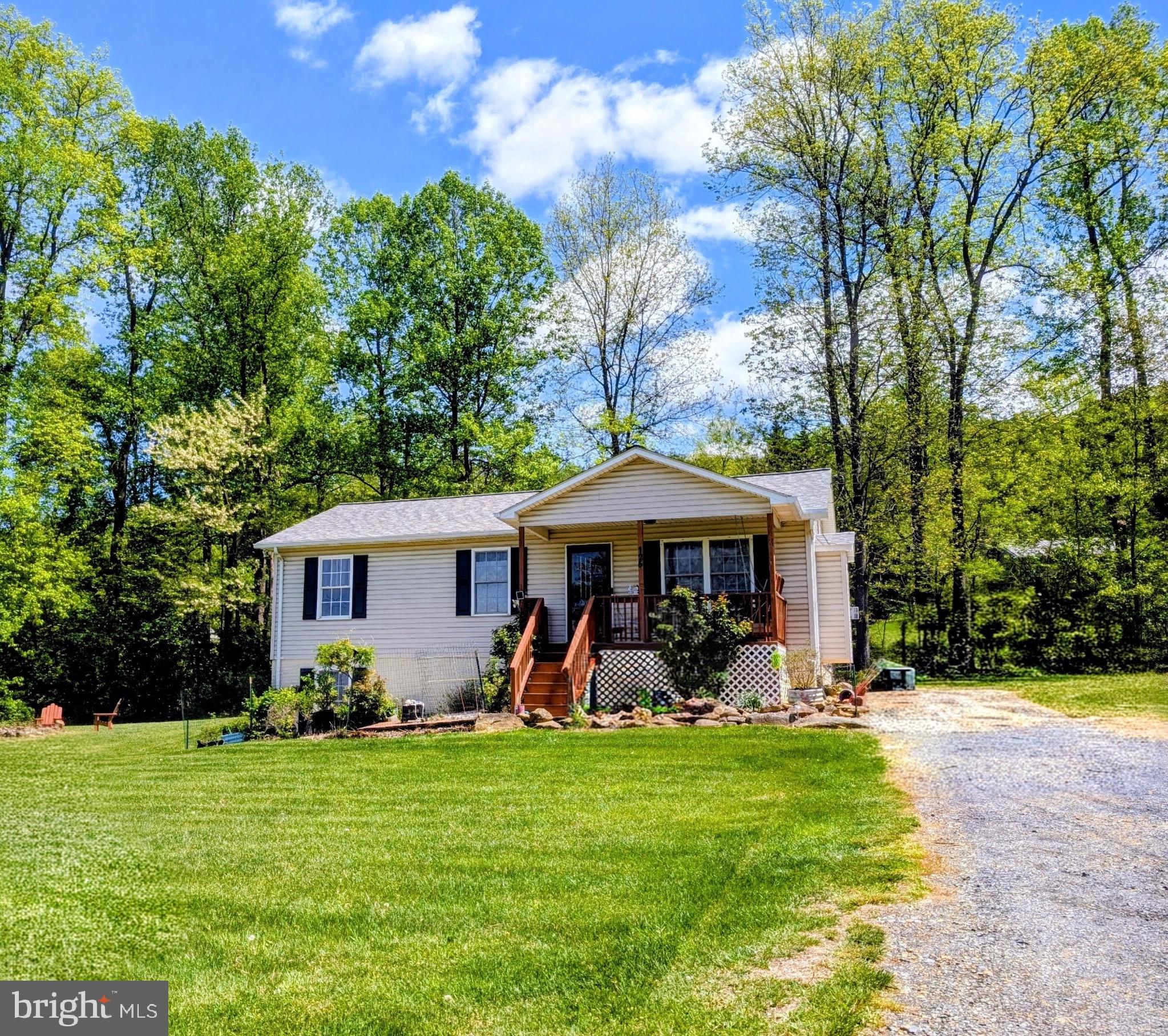 126 Cliffside Road Linden, VA 22642 - Photo 39 of 49 Front of Home