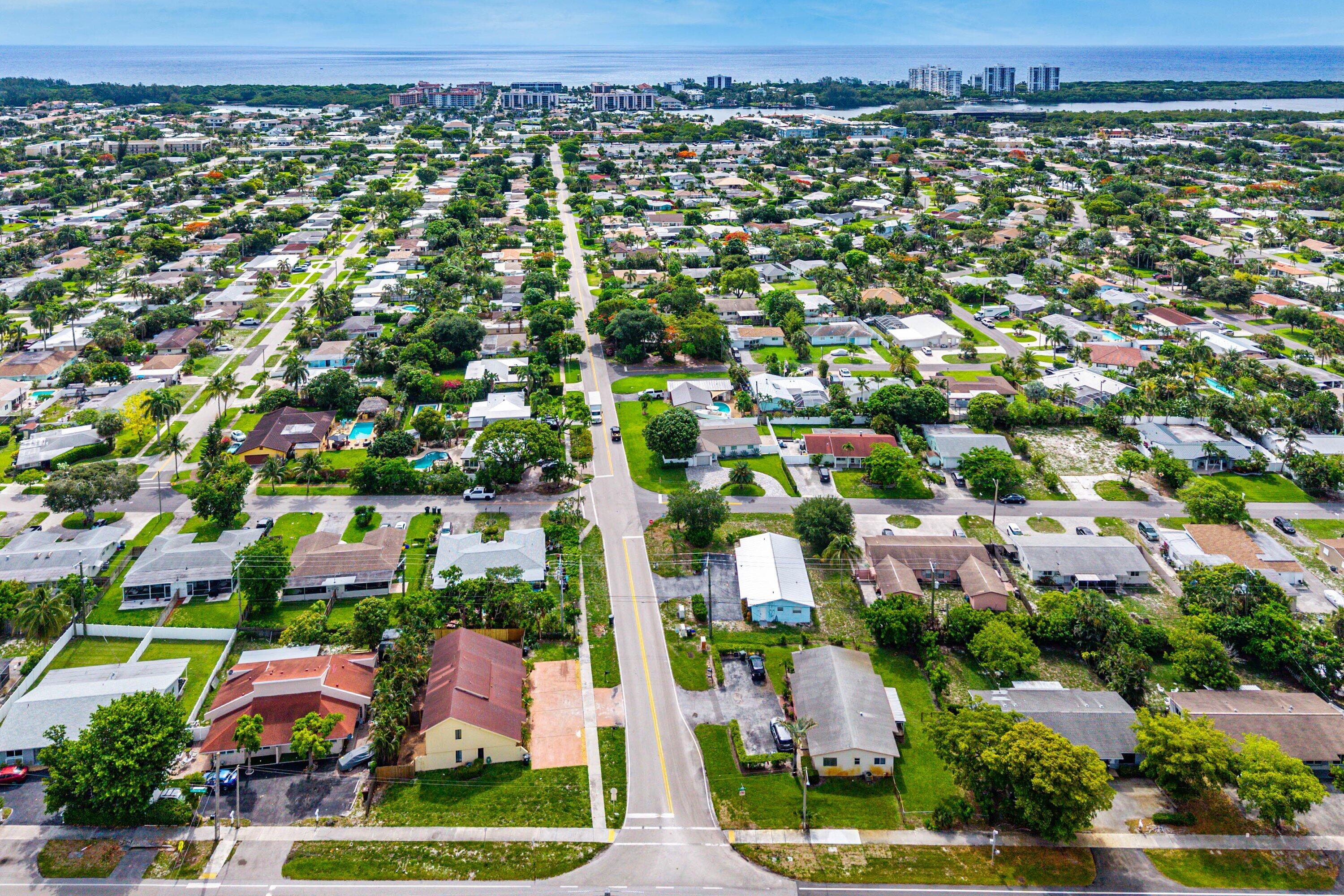 196 Northeast 28th Street Boca Raton, FL 33431 - Photo 28 of 35 196 NE 28th Street (35)