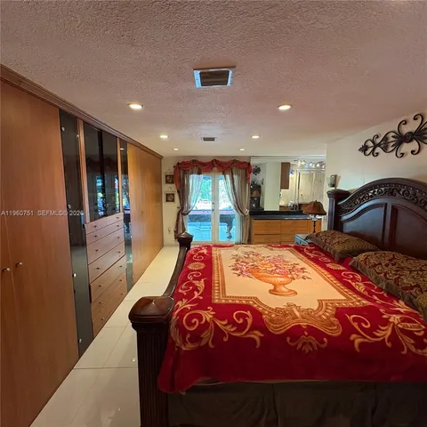 $994,900 | 101 South Royal Poinciana Boulevard, Miami Springs, FL 33166